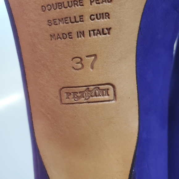 Vintage Charles David Suede Low Heels - Picture 10 of 11